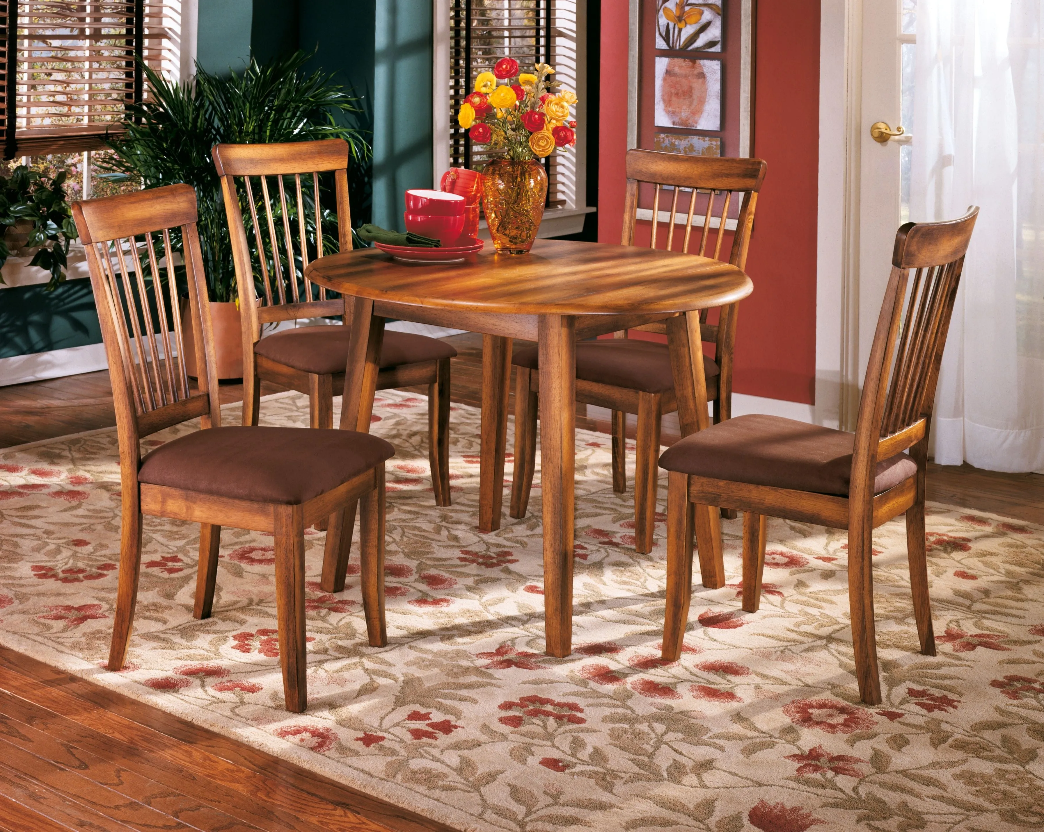 Berringer - Rustic Brown - Round DRM Drop Leaf Table