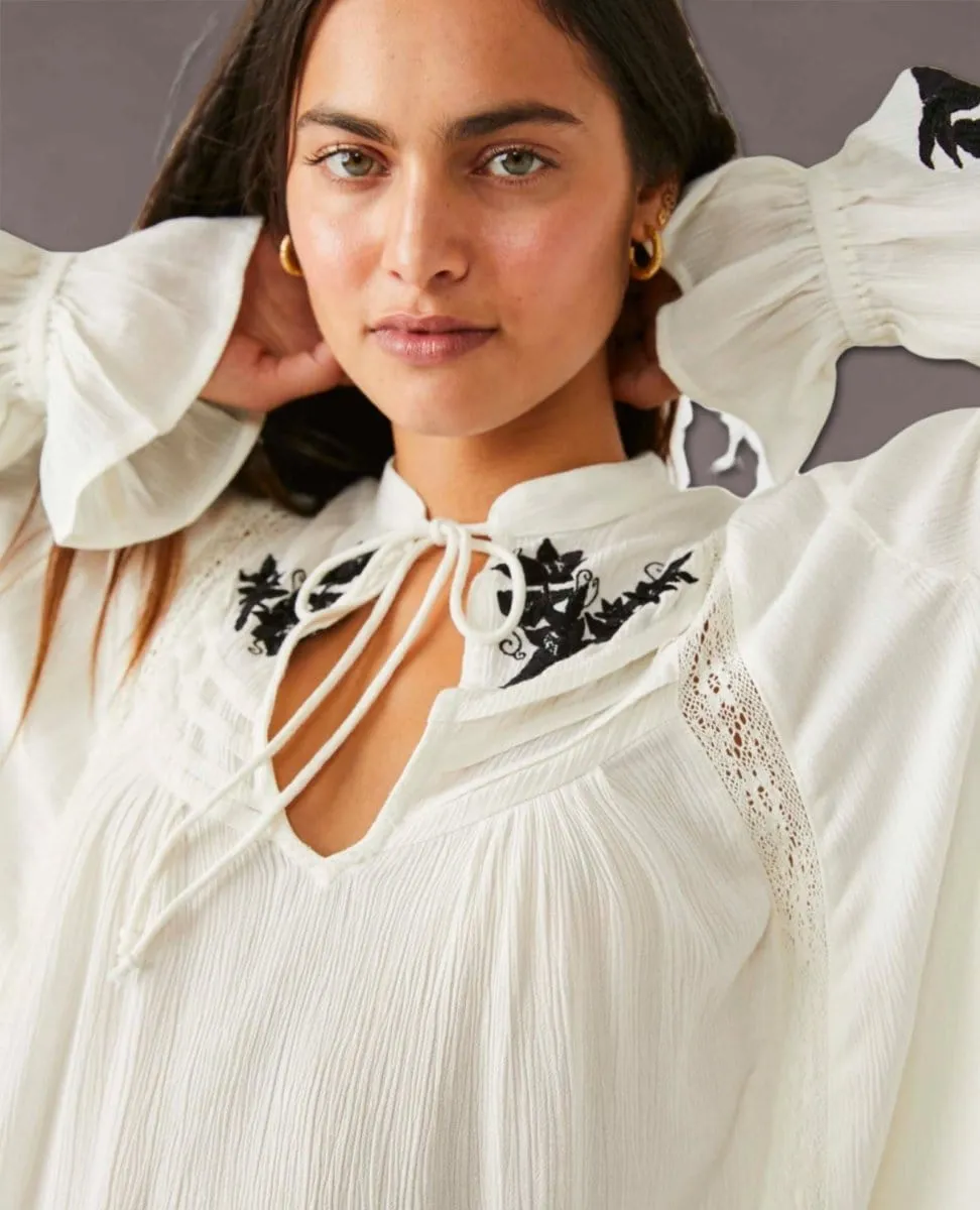 Embroidered Ivory Combo Tusalossa Top