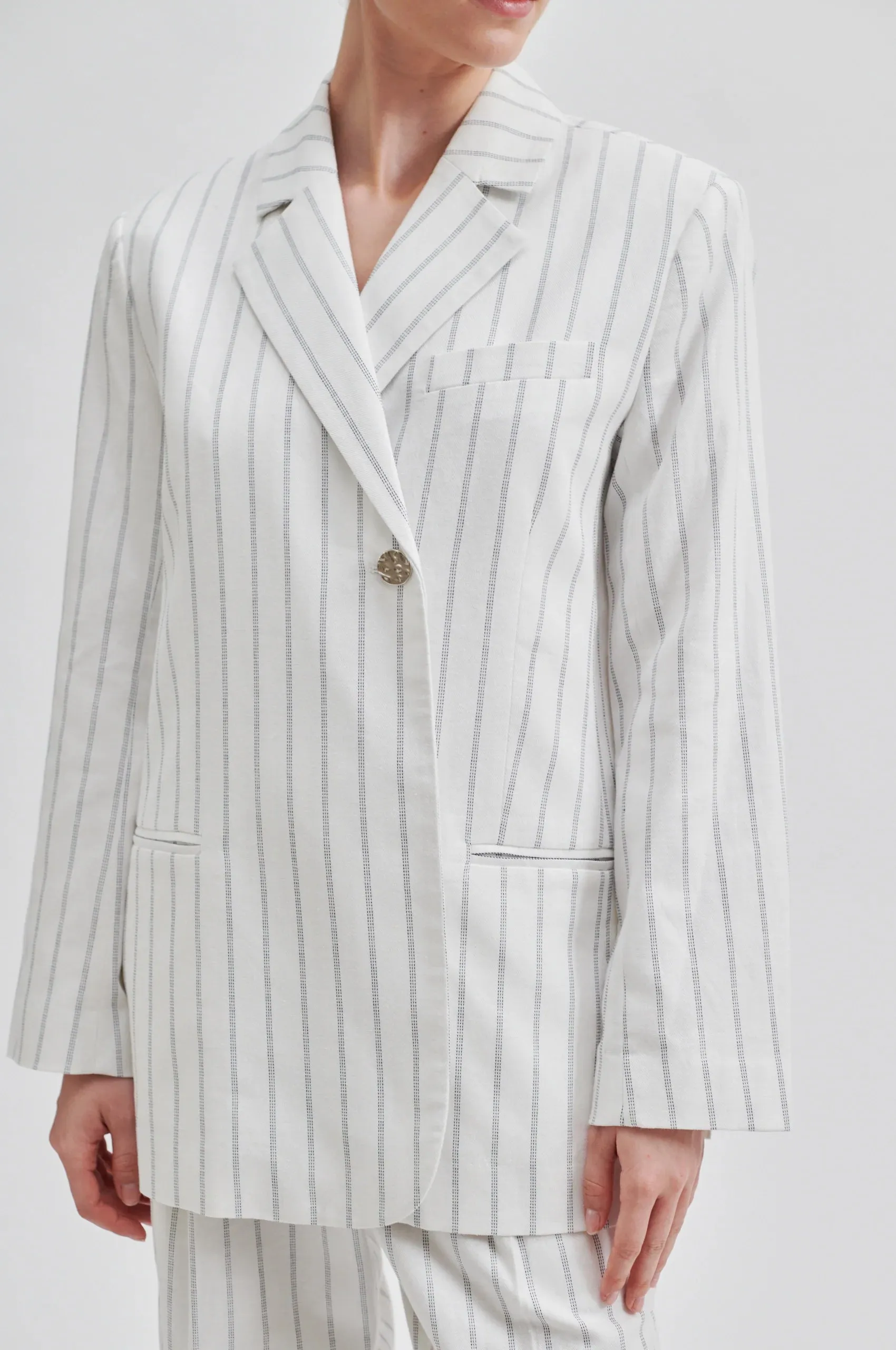Esana Blazer Snow White