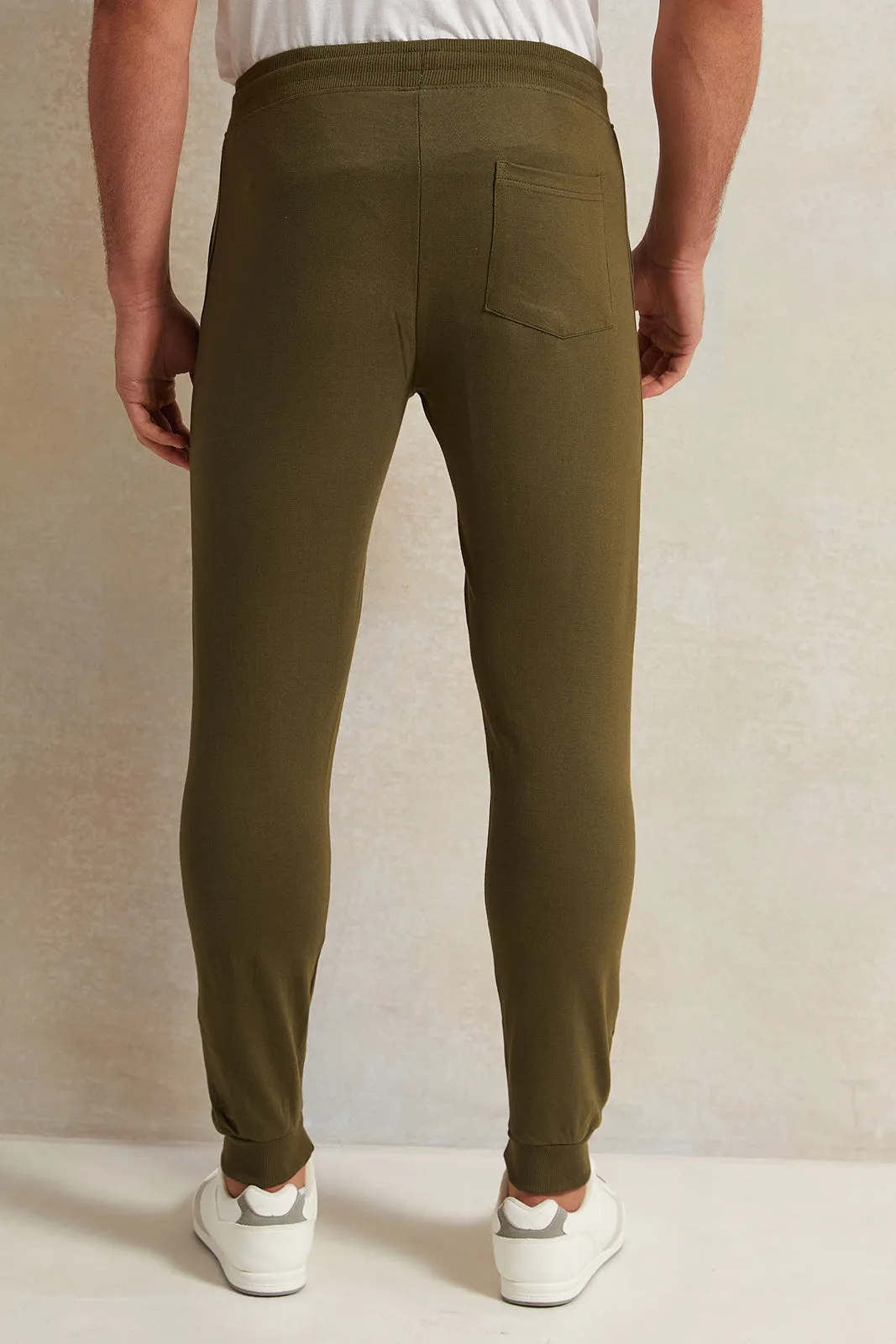 Men Green Solid Active Pants
