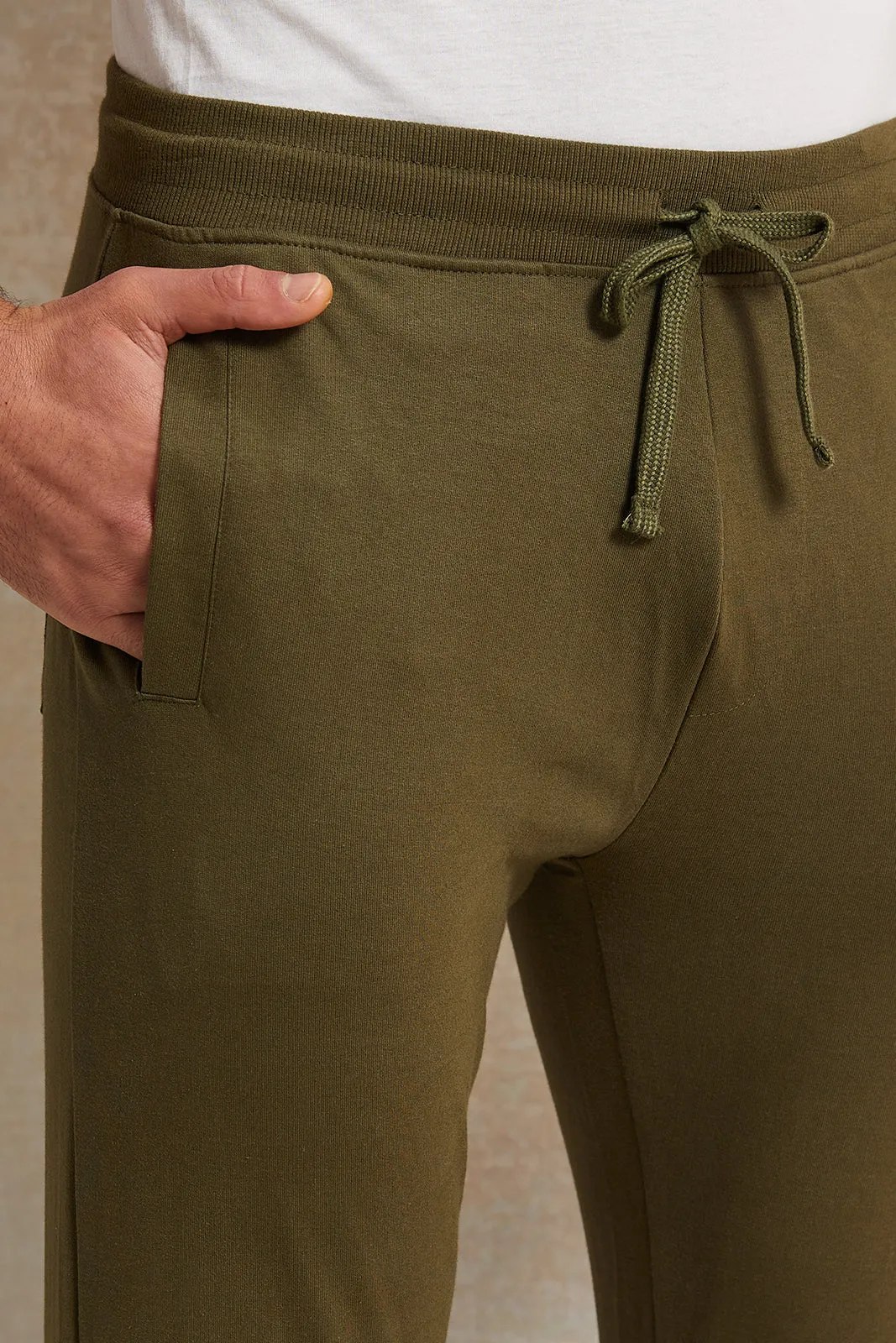 Men Green Solid Active Pants
