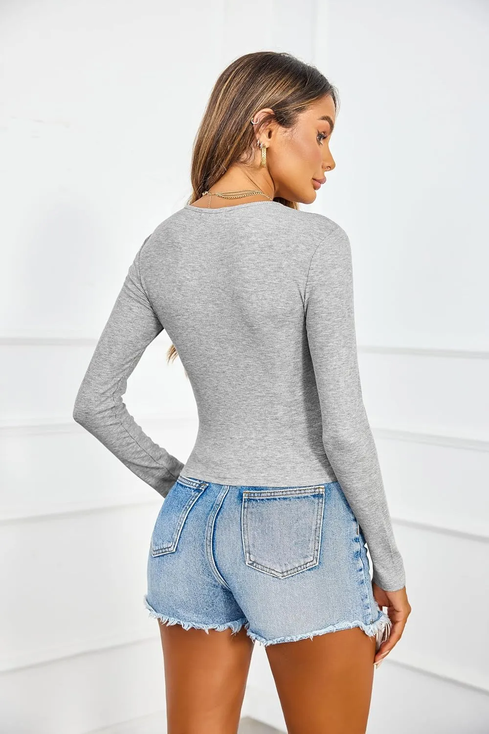 Zeagoo Women Long Sleeve T Shirts Crewneck Basic Casual Slim Fitted Knit Tops 2024 Casual Ribbed Thermal Undershirts Tee